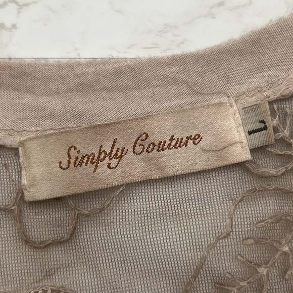 SIMPLY COUTURE Mesh Floral Tank - Picture 4 of 4